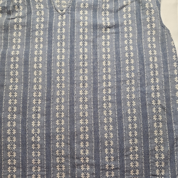 Vince Camuto Womens Blue And White Lightweight Cap Sleeve Top Size Petite Medium - Picture 2 of 9